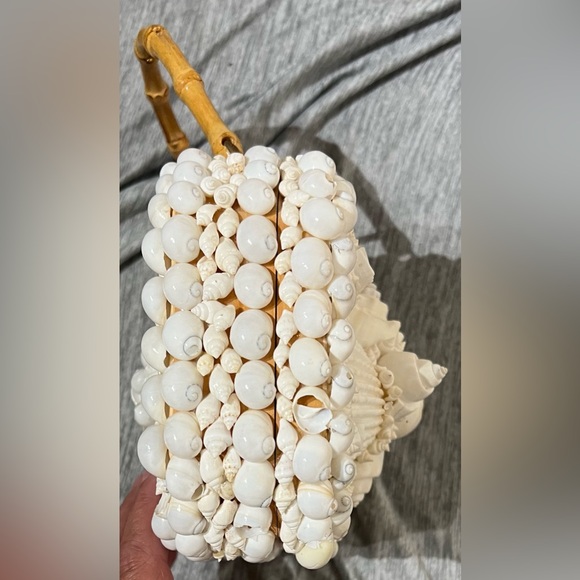 60’s Shell and Bamboo Handle Clutch - Picture 7 of 12